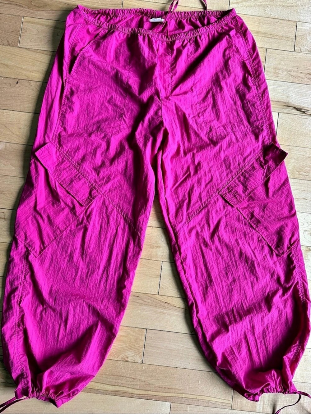 No Boundaries Balloon Nylon Parachute Cargo Pants Pink Size- Large